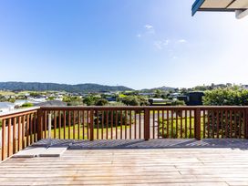 Modern Family Bach - Mangawhai Heads Holiday Home -  - 1163592 - thumbnail photo 4