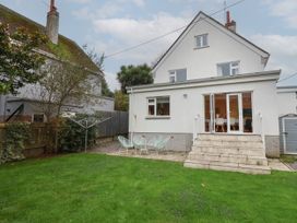 4 bedroom Cottage for rent in Charmouth