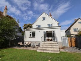 4 bedroom Cottage for rent in Charmouth
