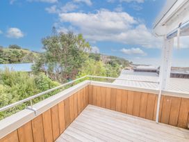 Cable Bay Retreat with Outdoor Bath Luxury -  - 1163665 - thumbnail photo 28