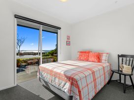 19th Hole Getaway - Mangawhai Holiday Home -  - 1163745 - thumbnail photo 15