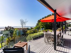 19th Hole Getaway - Mangawhai Holiday Home -  - 1163745 - thumbnail photo 23