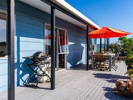 19th Hole Getaway - Mangawhai Holiday Home -  - 1163745 - thumbnail photo 14