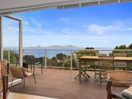 Pacific Views - Langs Beach Holiday Home -  - 1163808 - thumbnail photo 3