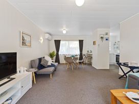 Relax At Ranch - Mount Maunganui Holiday Home -  - 1163809 - thumbnail photo 5