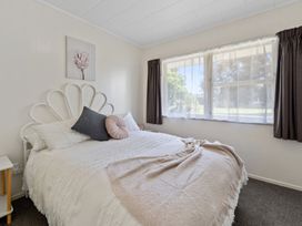 Relax At Ranch - Mount Maunganui Holiday Home -  - 1163809 - thumbnail photo 11