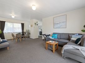 Relax At Ranch - Mount Maunganui Holiday Home -  - 1163809 - thumbnail photo 6