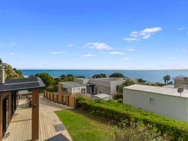 Norté Surf Vista - Whale Bay Raglan Holiday Home -  - 1163871 - thumbnail photo 6