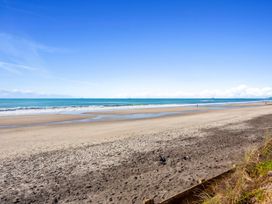 Fab Family Getaway - Waihi Beach Holiday Home -  - 1163957 - thumbnail photo 31