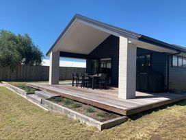 Fab Family Getaway - Waihi Beach Holiday Home -  - 1163957 - thumbnail photo 5