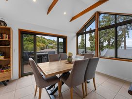 Ridgeview Retreat - Taupo Holiday Home -  - 1163964 - thumbnail photo 7