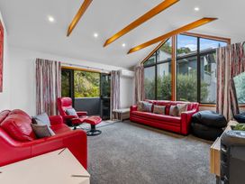 Ridgeview Retreat - Taupo Holiday Home -  - 1163964 - thumbnail photo 5