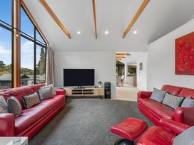 Ridgeview Retreat - Taupo Holiday Home -  - 1163964 - thumbnail photo 3