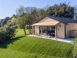 2 bedroom Cottage for rent in Cowbridge