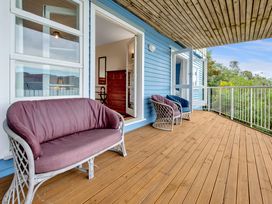 Bayview Beauty - Charteris Bay Holiday Home -  - 1164133 - thumbnail photo 10