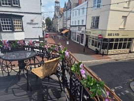 2 bedroom Cottage for rent in Weymouth