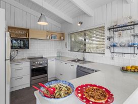 Seaview Family Haven - Pauanui Holiday Home -  - 1164319 - thumbnail photo 10