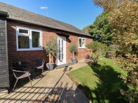 3 bedroom Cottage for rent in Woodbridge