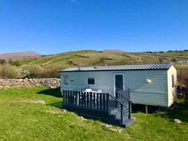 2 bedroom Cottage for rent in Penygroes