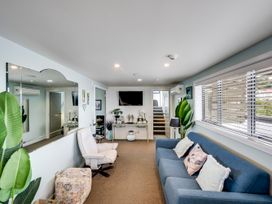 Seabreeze Penthouse - Napier Holiday Apartment -  - 1164406 - thumbnail photo 3