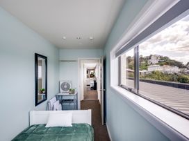 Seabreeze Penthouse - Napier Holiday Apartment -  - 1164406 - thumbnail photo 17