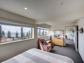 Seabreeze Penthouse - Napier Holiday Apartment -  - 1164406 - thumbnail photo 21