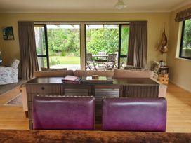 Surf and Sun Retreat - Mt Maunganui Holiday Home -  - 1164515 - thumbnail photo 15