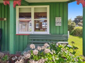 The Green House - Waitarere Beach Retreat -  - 1164517 - thumbnail photo 2