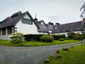 4 bedroom Cottage for rent in Llanwrtyd Wells
