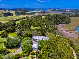 Bruichladdich - Whangarei Holiday Home -  - 1164604 - thumbnail photo 13