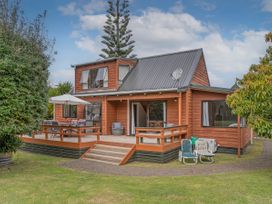 Sea Breeze Bach - Pauanui Holiday Home -  - 1164836 - thumbnail photo 2