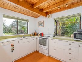 Sea Breeze Bach - Pauanui Holiday Home -  - 1164836 - thumbnail photo 18