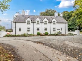 5 bedroom Cottage for rent in Rhoscolyn