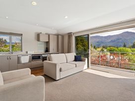 Wonderful Warmth - Wanaka Holiday Home -  - 1165057 - thumbnail photo 3