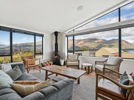 Mahaanui South - Wanaka Holiday Home -  - 1165133 - thumbnail photo 1