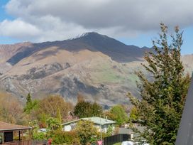 86 on Kirimoko - Wanaka Holiday Home -  - 1165134 - thumbnail photo 1