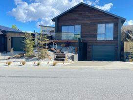 86 on Kirimoko - Wanaka Holiday Home -  - 1165134 - thumbnail photo 1