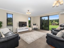 Magical Waipu - Central Family Holiday Home -  - 1165135 - thumbnail photo 4