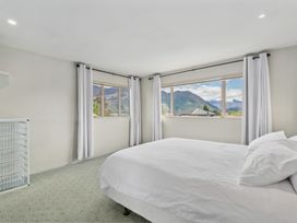 Cherry Court - Wanaka Holiday Home -  - 1165139 - thumbnail photo 14