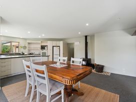 Cherry Court - Wanaka Holiday Home -  - 1165139 - thumbnail photo 4