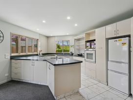 Cherry Court - Wanaka Holiday Home -  - 1165139 - thumbnail photo 5