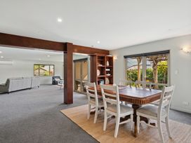 Cherry Court - Wanaka Holiday Home -  - 1165139 - thumbnail photo 8