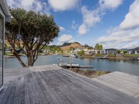 Waterfront Paradise - Pauanui Holiday Home -  - 1165249 - thumbnail photo 6