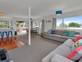 Sea Serenity - Ruakaka Holiday Home -  - 1165250 - thumbnail photo 7