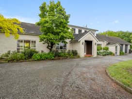 Clarendon Estate - Masterton Holiday Home -  - 1165253 - thumbnail photo 2