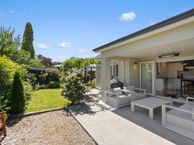 Provence on Cologne - Martinborough Holiday Home -  - 1165257 - thumbnail photo 4