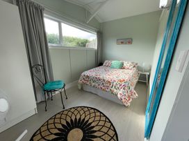 Olive Grove Cottage - Whangarei Holiday Home -  - 1165260 - thumbnail photo 10