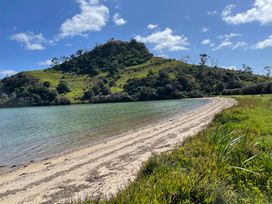 Olive Grove Cottage - Whangarei Holiday Home -  - 1165260 - thumbnail photo 17