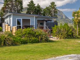 Sea-esta - Pohara Beachfront Holiday Home -  - 1165261 - thumbnail photo 4