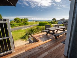 Sea-esta - Pohara Beachfront Holiday Home -  - 1165261 - thumbnail photo 5